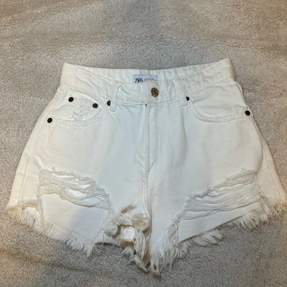 Zara Jean Shorts - Picture 3 of 6